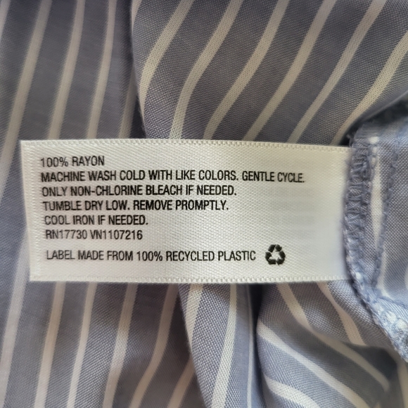 Ingrid & Isabel Maternity Stripes Mini Dress Blouse Shortsleeve Tops - Picture 10 of 12